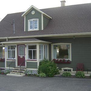 Gite La Veilleuse Bed & Breakfast Cacouna Exterior photo