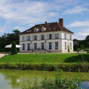 Chateau De Pommeuse Bed & Breakfast Exterior photo