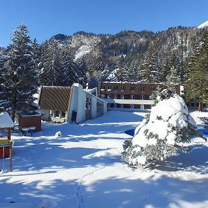 Hotel Gruesch Exterior photo