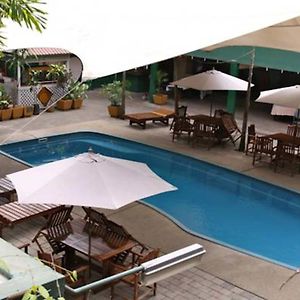 Hideaway Hotel Port Moresby Exterior photo