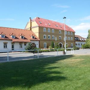 Hotel Na Statku Neprevazka Exterior photo