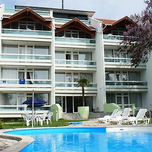 Holiday Club Fuered Aparthotel Balatonfured Exterior photo