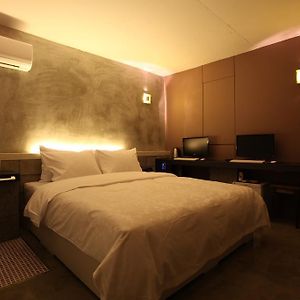 Lusso Hotel Seoul Room photo