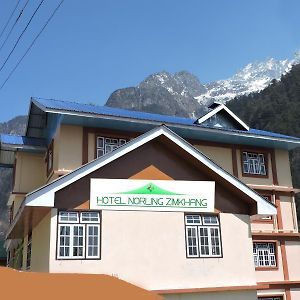 Norling Zimkhang Hotel Lachung Exterior photo