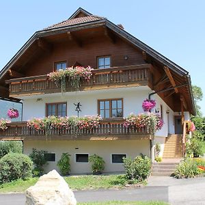 Pension Neuhof Hotel Ossiach Exterior photo