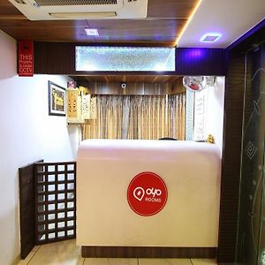 Oyo Rooms Kankaria Lake Maninagar Ahmedabad Exterior photo