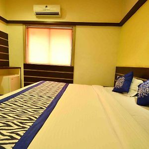 Oyo Rooms Bhawarkuan Square Indore Exterior photo