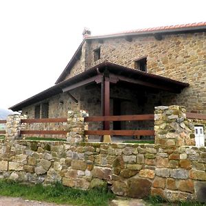 Casa Rural La Charruca Guest House Abionzo Exterior photo