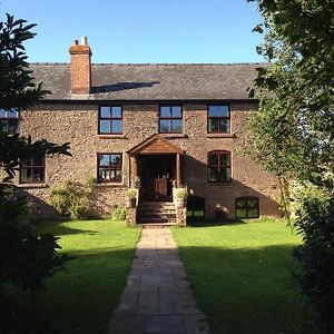 Little Treaddow Farmhouse B And B Hotel Grafton Exterior photo