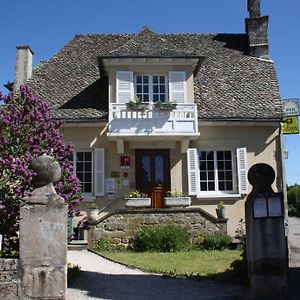 Auberge De Saint Julien Aux Bois Hotel Exterior photo