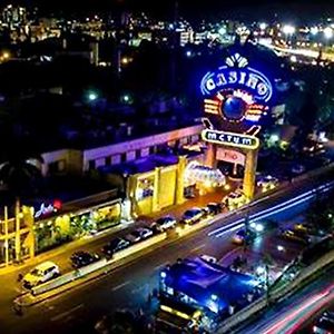 Matum Hotel & Casino Santiago De Los Caballeros Exterior photo