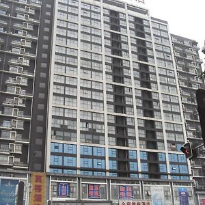 Chengdu Jinfu Center Hotel Exterior photo