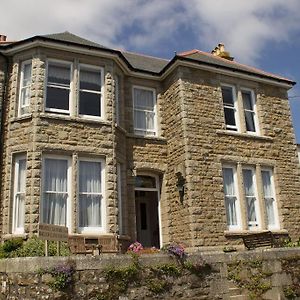 Glenleigh Bed And Breakfast Marazion Room photo