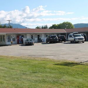 Paradise Motel Sicamous Exterior photo