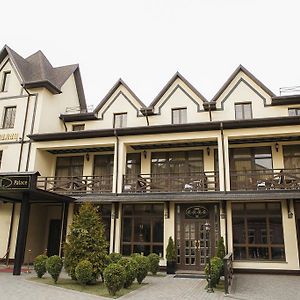 Georg Palace Hotel Chernivtsi Exterior photo