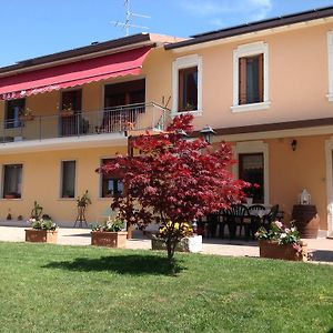 B&B Acero Rosso San Giovanni Lupatoto Exterior photo