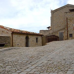 Luna - Aragon Home Holiday Montalbano Elicona Exterior photo