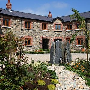 Decoy Country Cottages Navan Exterior photo