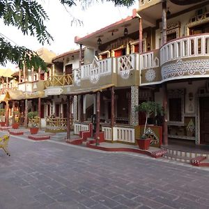 Chokhi Dhani Hotel Indore Exterior photo