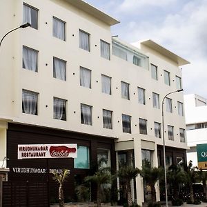 Hotel Southern Comfort Chennai Exterior photo