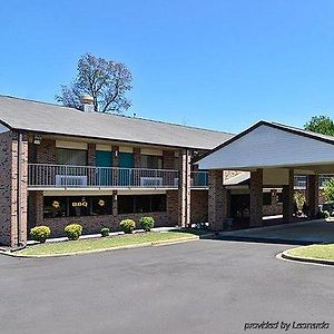 Travelers Inn & Suites - Memphis Exterior photo