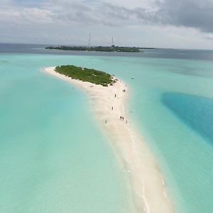 Macnas Hotel Rasdhoo Exterior photo