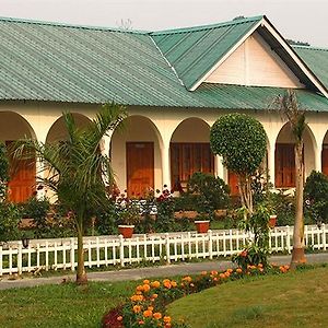 United-21 Grassland Hotel Bagori Exterior photo