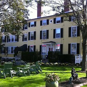 Kennebunkport Captains Collection Bed & Breakfast Exterior photo
