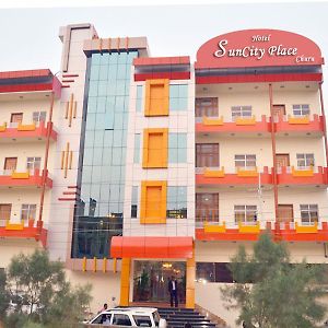 Sun City Palace Hotel Mandāwa Exterior photo