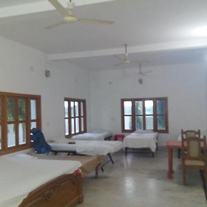 Dormitory Bed & Breakfast Bed & Breakfast Khajurāho Exterior photo