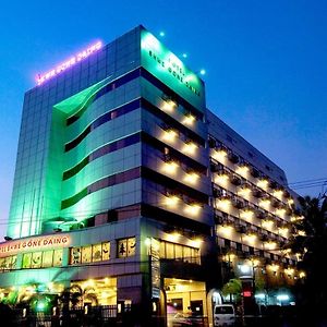 Hotel Shwe Gone Daing, Yangon Exterior photo