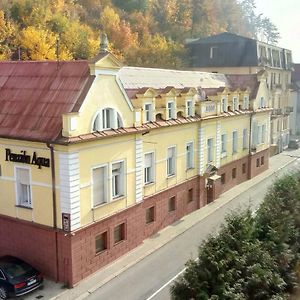 Penzion Aqua Hotel Martinske Hole Exterior photo