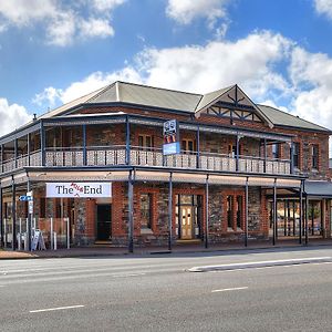 The Mile End Hotel Adelaide Exterior photo