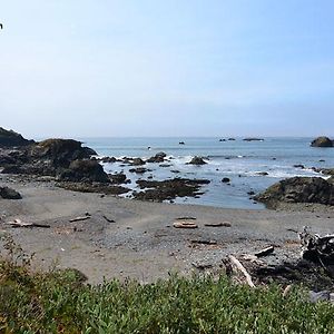 Crescent City Beach House Exterior photo