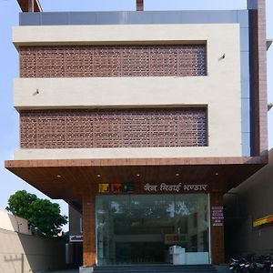 Treebo Avadh Residency Hotel Indore Exterior photo