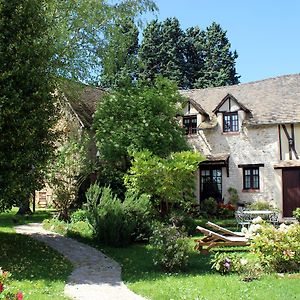 Le Clos Dormont Bed & Breakfast Saint-Étienne-sous-Bailleul Exterior photo