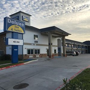 Deluxe Inn & Suites - Baytown Exterior photo