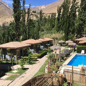 Hotel Faro Del Valle Pisco Elqui Exterior photo