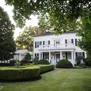 Bykenhulle House Bed And Breakfast Hopewell Junction Exterior photo