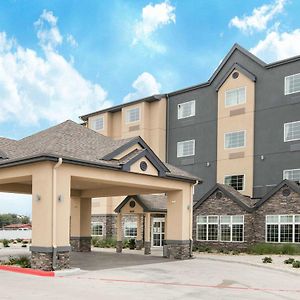 Microtel Inn & Suites By Wyndham Lubbock Exterior photo