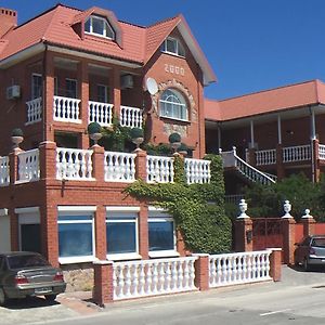 Elitnyi Otdyh Hotel Berdiansk Exterior photo