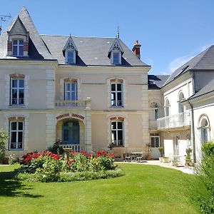 La Roseraie Bed & Breakfast Neuville-du-Poitou Exterior photo