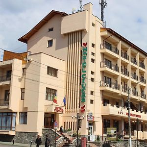 Hotel Ciucas Valenii de Munte Exterior photo