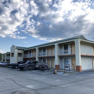 Travel Inn Hazen Exterior photo