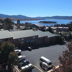 Acacia Snowy Motel Jindabyne Exterior photo