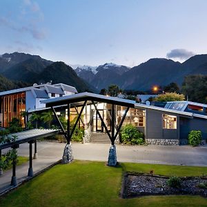 Scenic Hotel Franz Josef Glacier Exterior photo