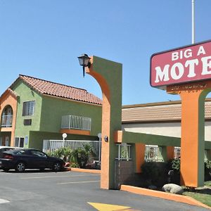 Big A Motel Orange Exterior photo