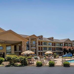 Quality Inn & Suites Sevierville - Pigeon Forge Exterior photo