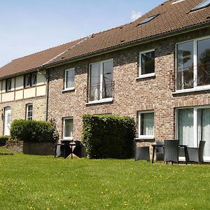 'T Gulpdal Hotel Voeren-Teuven Exterior photo