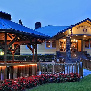 Kilauea Lodge And Restaurant Volcano Exterior photo